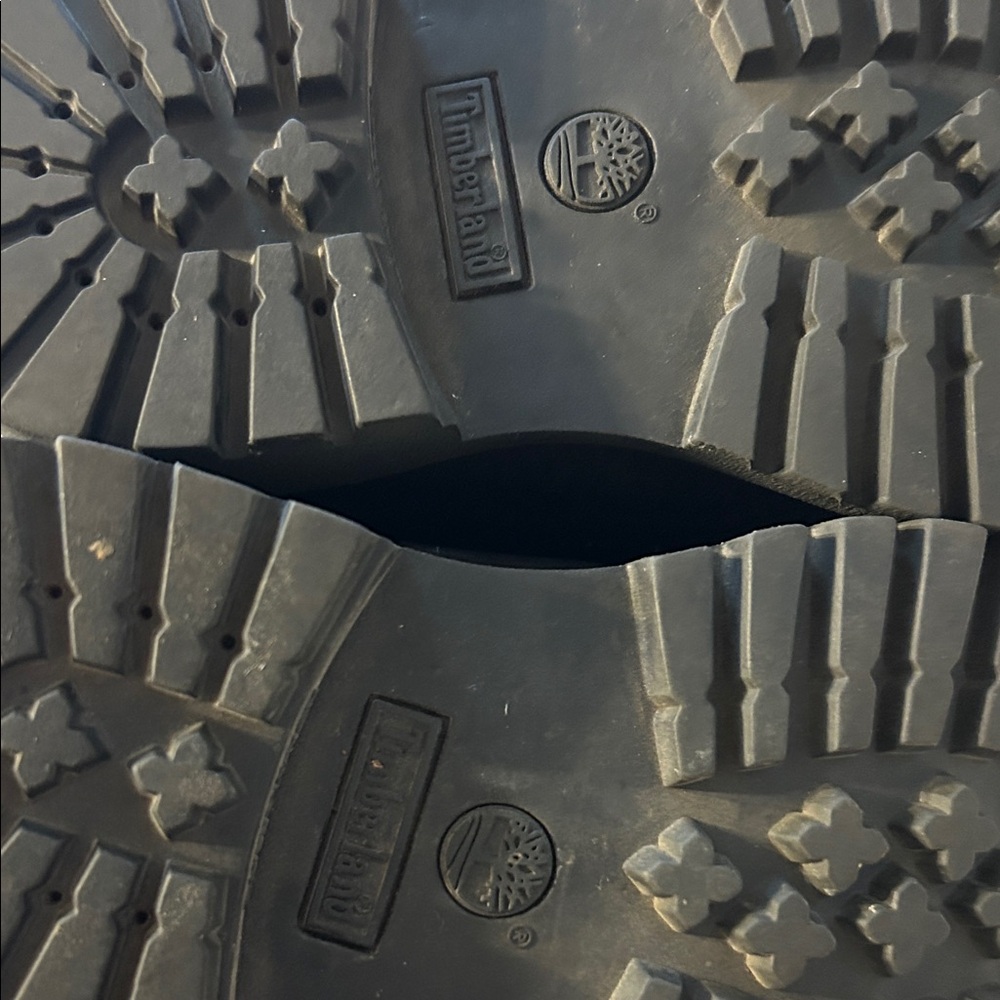 Timberland Black Kids Boots - Picture 9 of 14